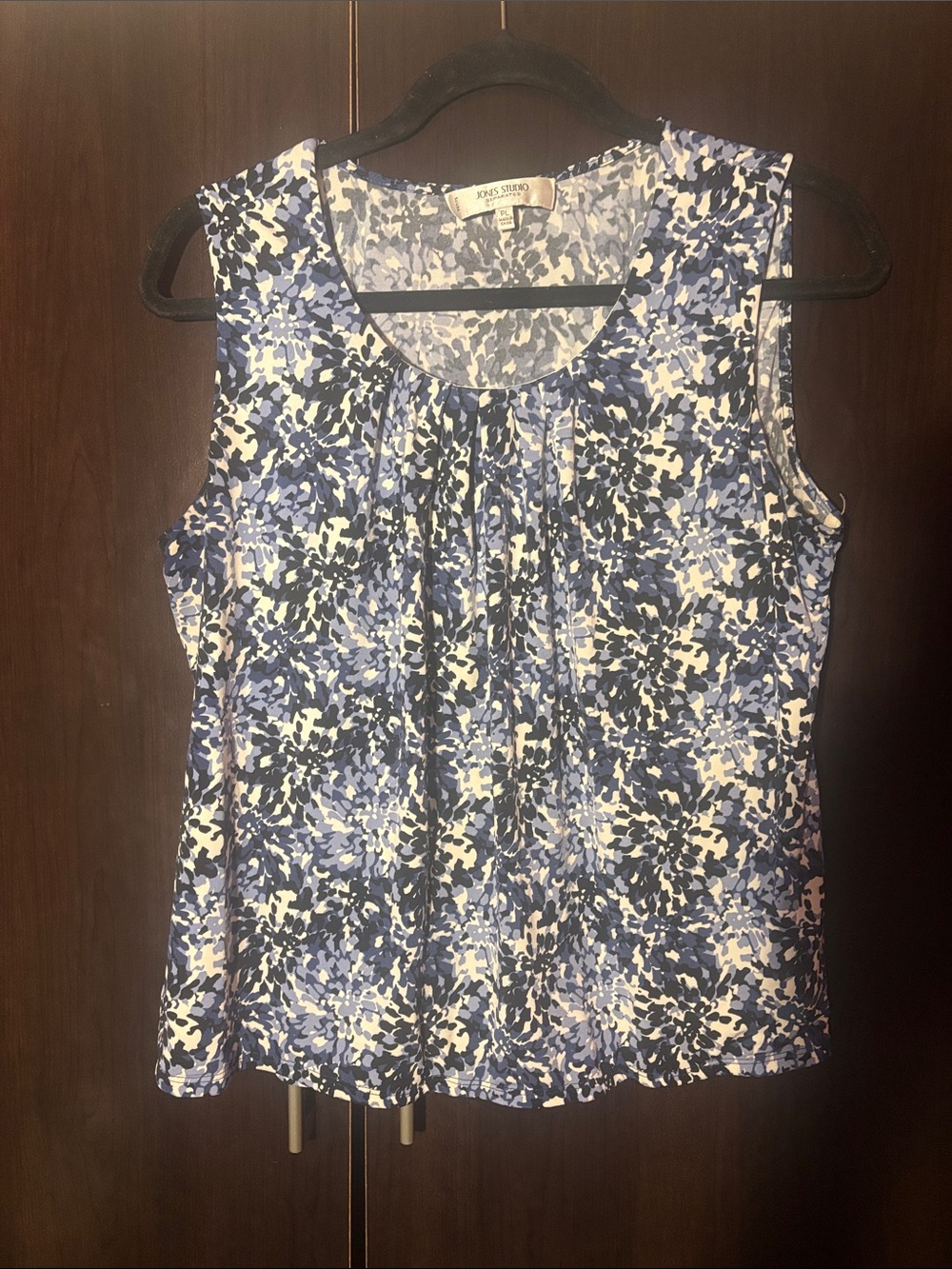 Jones New York Blue Floral Pleated Sleeveless Camisole